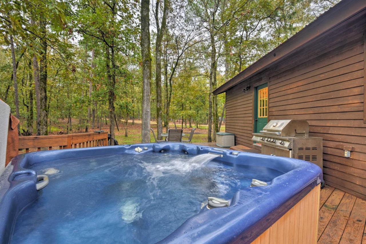 Hochatown Hideaway With Hot Tub, Grill And Fire Pit! Villa Stephens Gap Exterior photo