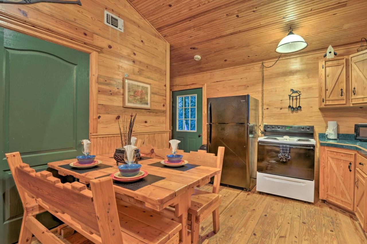 Hochatown Hideaway With Hot Tub, Grill And Fire Pit! Villa Stephens Gap Exterior photo