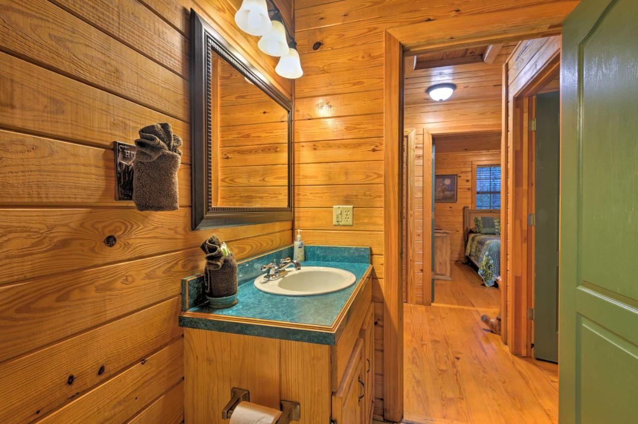 Hochatown Hideaway With Hot Tub, Grill And Fire Pit! Villa Stephens Gap Exterior photo
